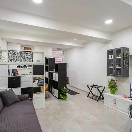Petite House